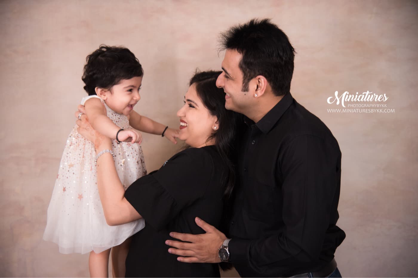 Family Portraits photography session by Miniatures, Bangkok — 20