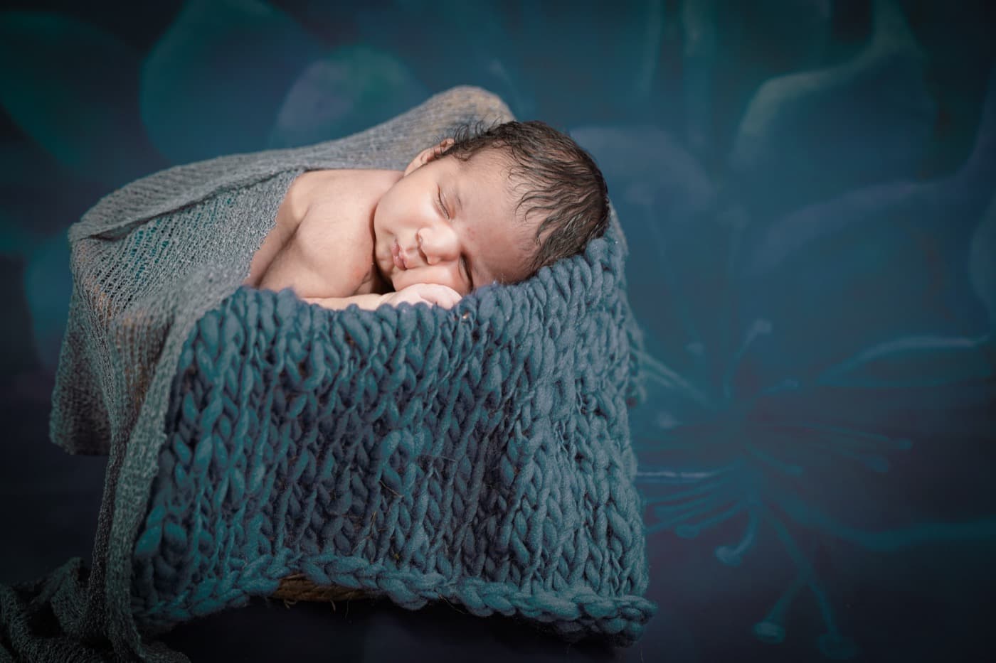 Newborn Session photography by Miniatures, Bangkok — 12